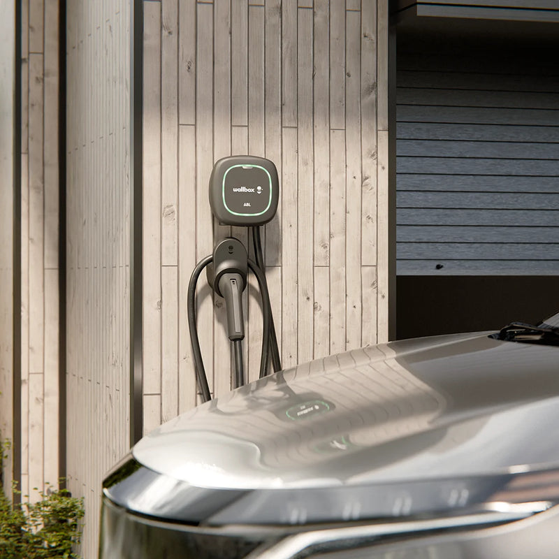 Wallbox ABL Pulsar 11 kW montiert an der Hauswand | Einfach E-Auto