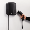 ABL Wallbox eMH1 (1W2201) schwarz Frontansicht an der Wand | Einfach E-Auto Shop