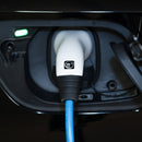 NRGkick Light lädt E-Auto mit Typ-2-Stecker | Einfach E-Auto Shop