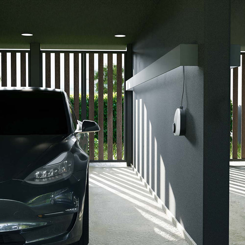 go-e Charger Gemini (11 kW) an der Wand - Einfach E-Auto Shop