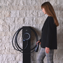 go-e Charger PRO Cable 11 kW MID an einem go-e Stand PRO | Einfach E-Auto Shop