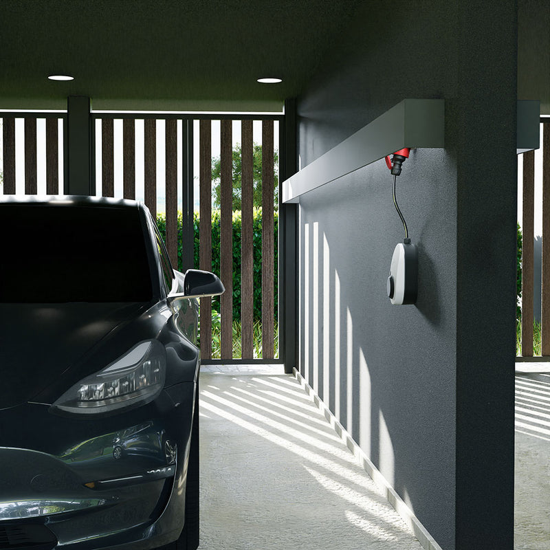 go-e Charger Gemini Flex 11 kW an der Wand | Einfach E-Auto Shop